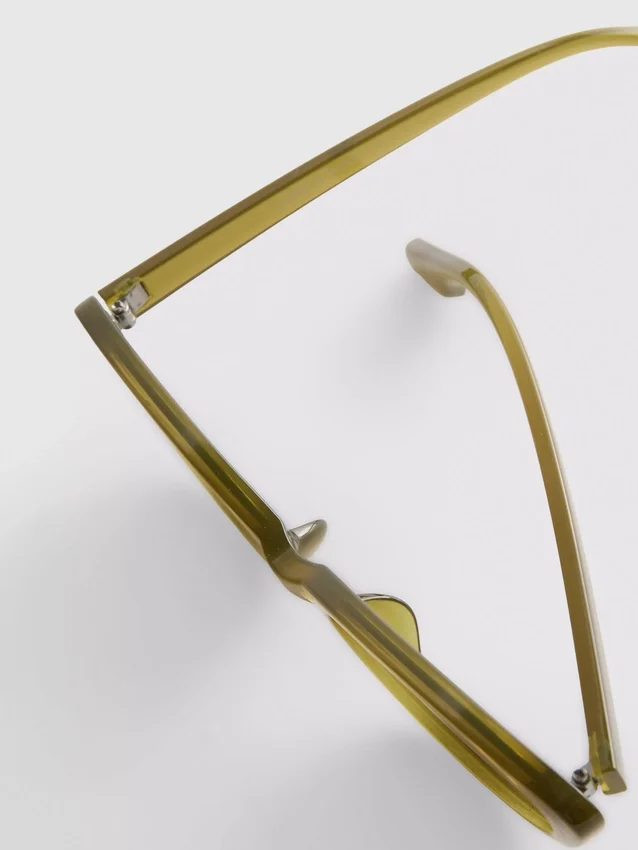 Schlanke Cat-Eye-Sonnenbrille