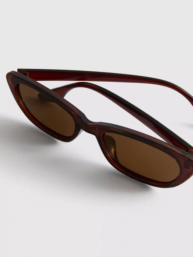 Schlanke Cat-Eye-Sonnenbrille