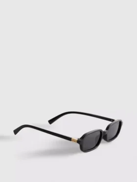 Schlanke rechteckige Sonnenbrille