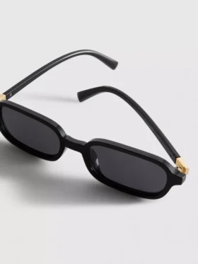 Schlanke rechteckige Sonnenbrille