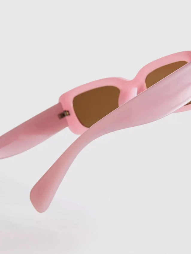 Schlanke rechteckige Sonnenbrille