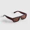 Schlanke Sonnenbrille mit rechteckigem Rahmen