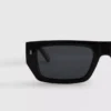 Schlanke Sonnenbrille mit rechteckigem Rahmen