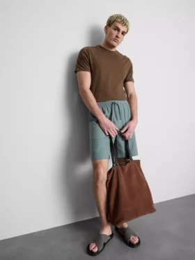Schmal geschnittenes Stretch-T-Shirt