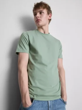 Schmal geschnittenes Stretch-T-Shirt