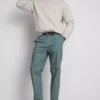 Schmale Chinos