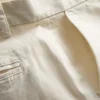 Schmale Chinos