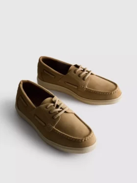 Schnürbare Schuhe