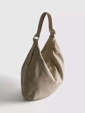 Schultertasche mit Ringdetail