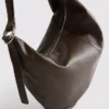 Schultertasche mit Ringdetail