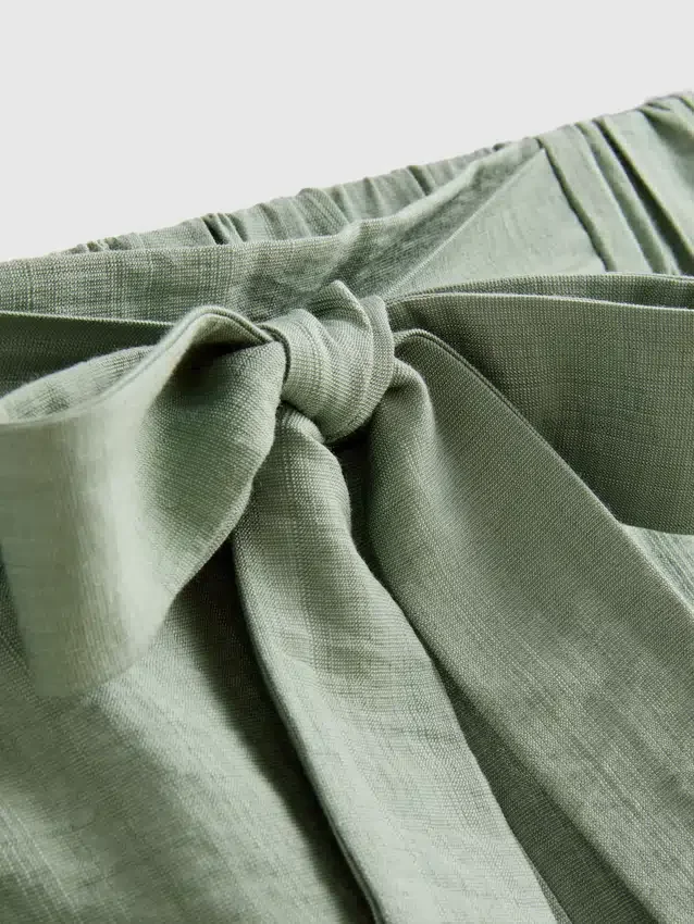 Shorts mit Gürtel zum Hineinschlüpfen