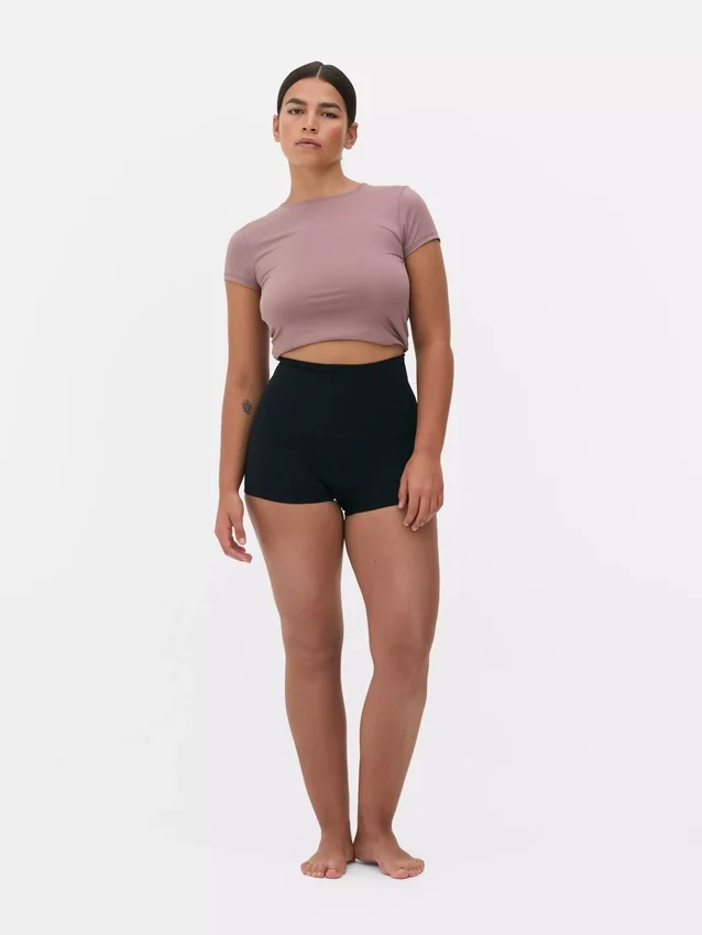 Shorts zur Taillenformung