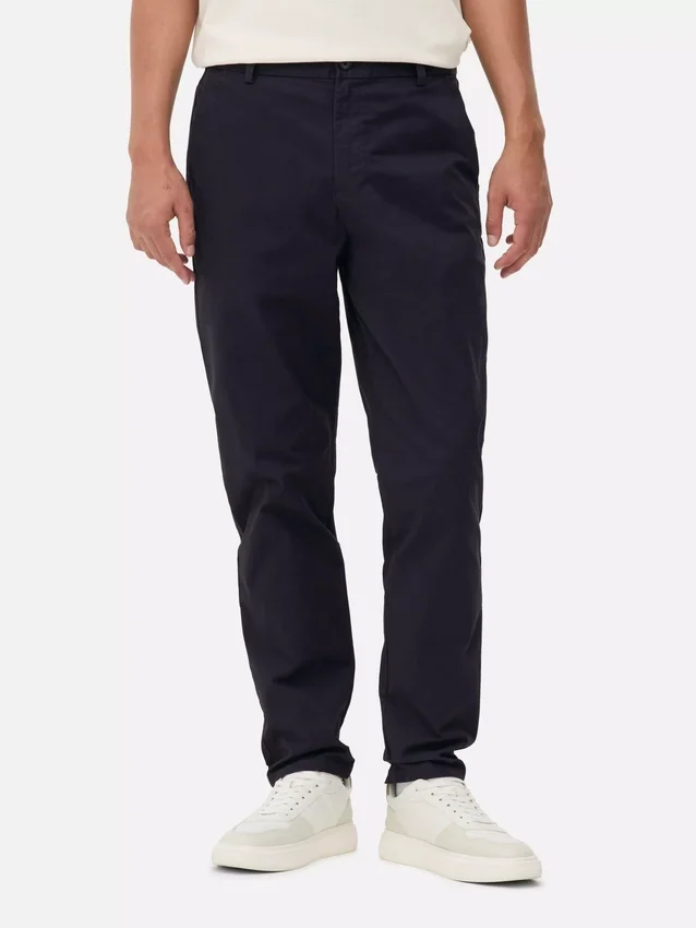 Slim-Fit-Chinos