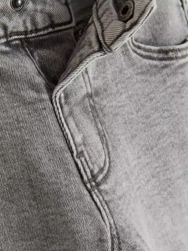 Slim-Fit-Jeans