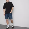 Slim-Fit-Jeansshorts mit mittlerer Leibhöhe