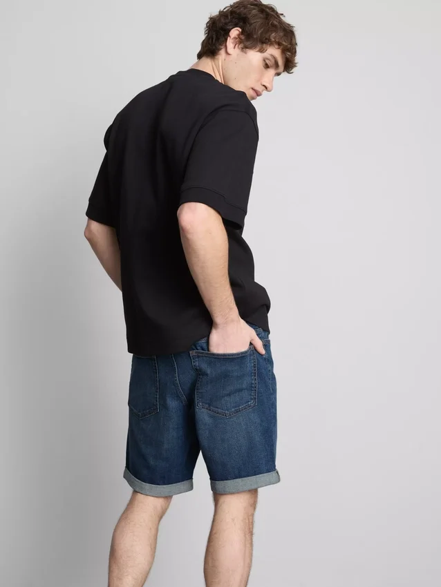 Slim-Fit-Jeansshorts mit mittlerer Leibhöhe