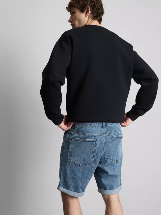 Slim-Fit-Jeansshorts mit mittlerer Leibhöhe