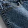 Slim-Fit-Jeansshorts mit mittlerer Leibhöhe