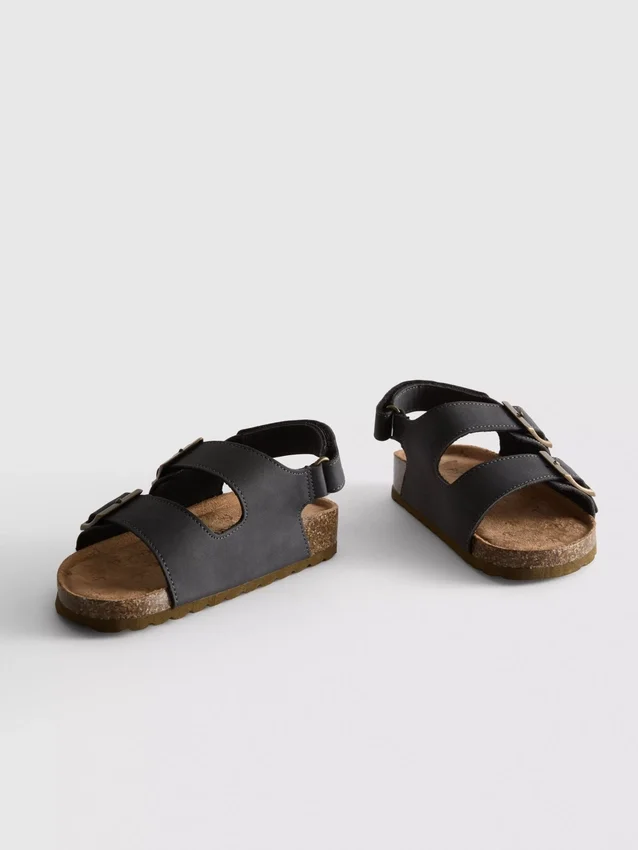 Slingback-Sandalen mit doppelten Schnallenriemen