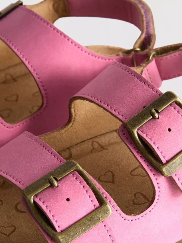 Slingback-Sandalen mit doppelten Schnallenriemen