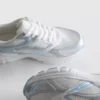 Sneaker aus grobem Mesh