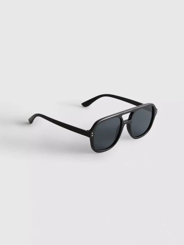 Sonnenbrille im Aviator-Stil
