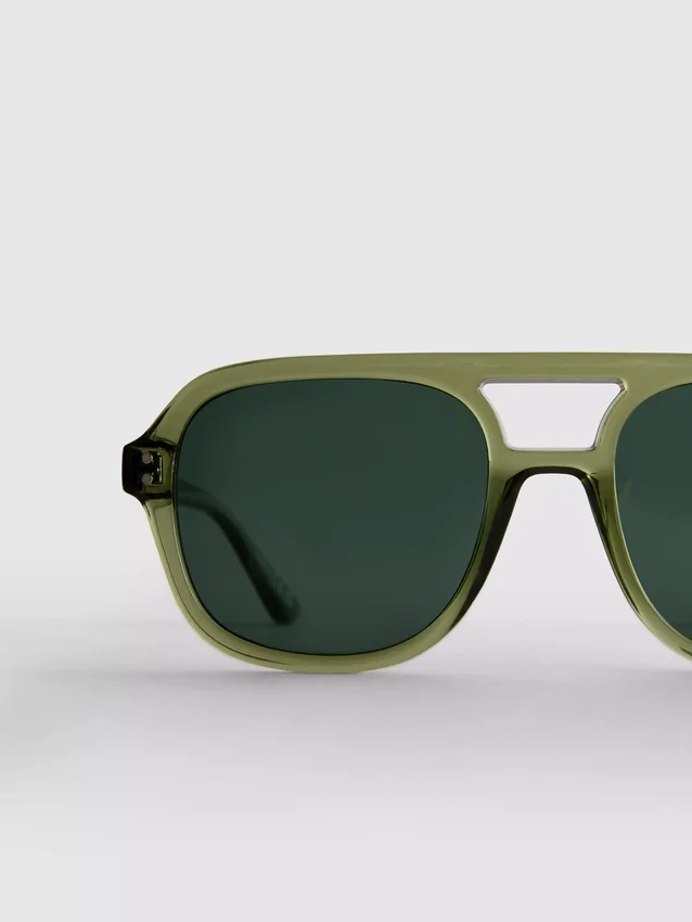 Sonnenbrille im Aviator-Stil