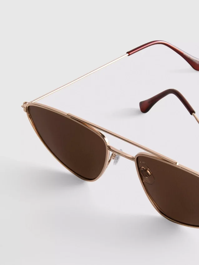 Sonnenbrille im Aviator-Stil mit Metallrahmen