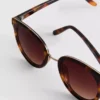 Sonnenbrille im Cat-Eye-Stil mit Brauenbügel