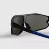 Sonnenbrille im Schild-Design