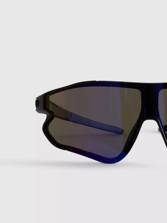 Sonnenbrille im Schild-Design