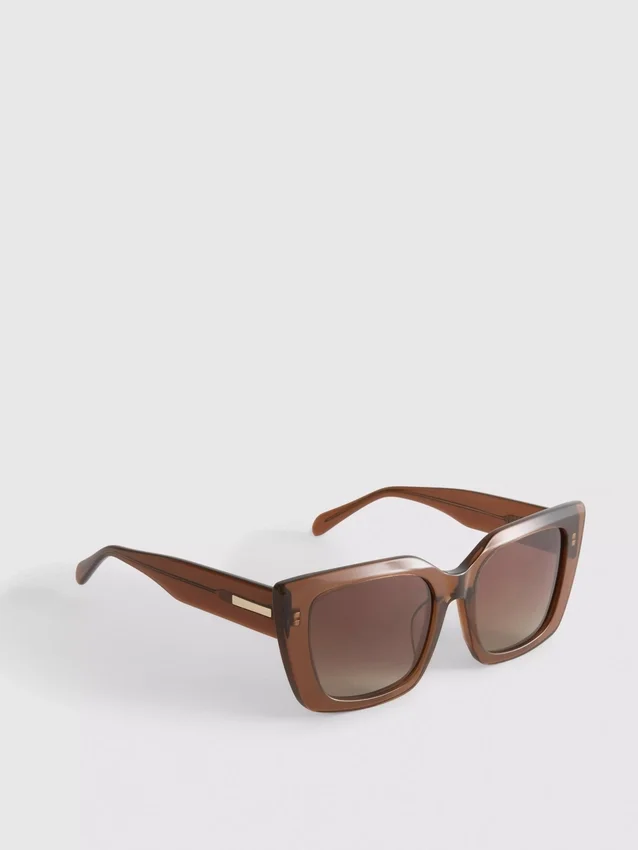 Sonnenbrille mit quadratischem Rahmen