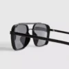 Sonnenbrille mit quadratischem Rahmen