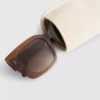 Sonnenbrille mit quadratischem Rahmen