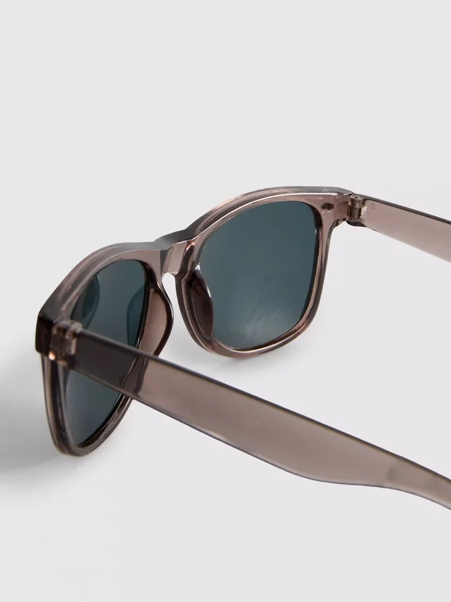 Sonnenbrille mit rechteckigem Rahmen