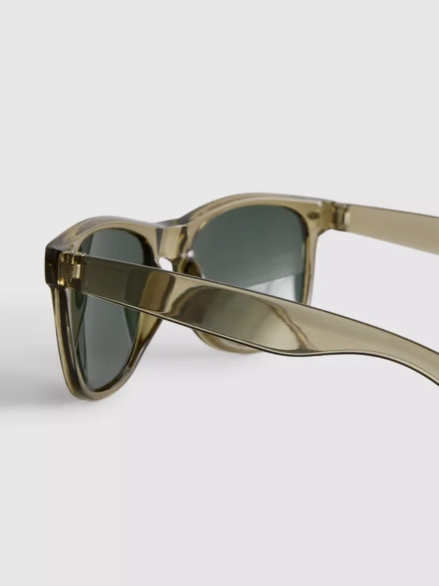 Sonnenbrille mit rechteckigem Rahmen