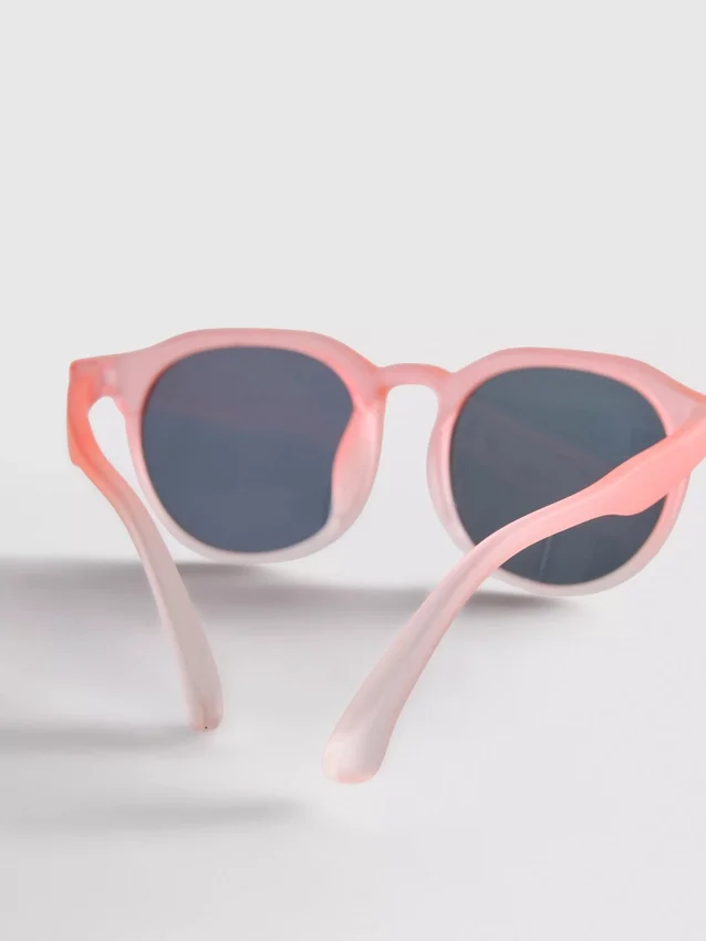 Sonnenbrille mit rundem Rahmen