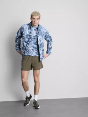 Sportjacke mit Reissverschluss und Trichterkragen