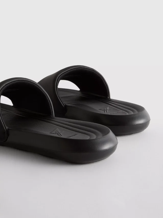 Sportliche Freizeitslipper