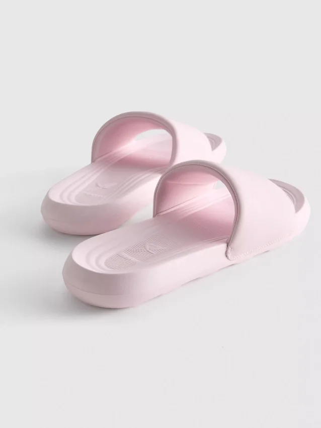Sportliche Freizeitslipper