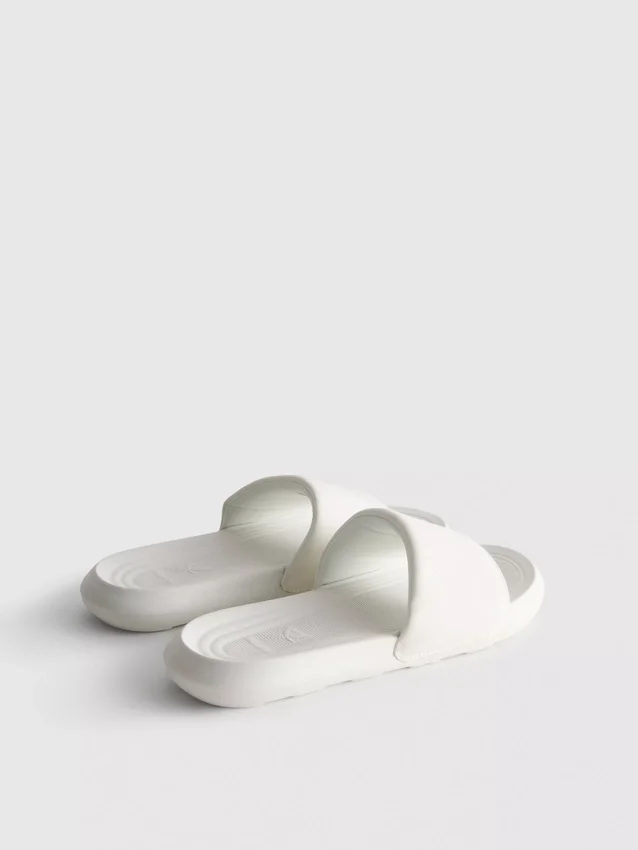 Sportliche Freizeitslipper