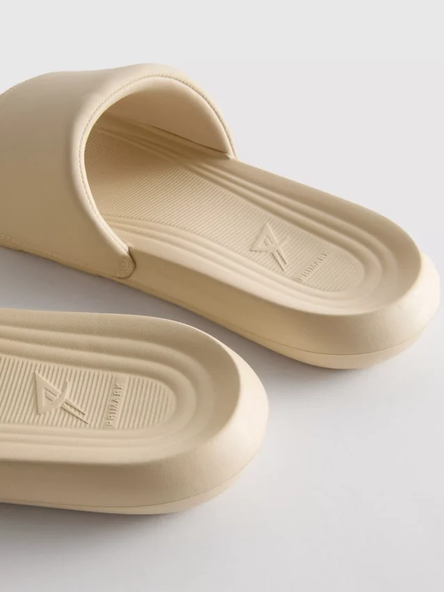 Sportliche Freizeitslipper