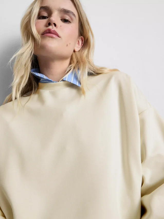 Sportliches Sweatshirt mit Rundhalsausschnitt