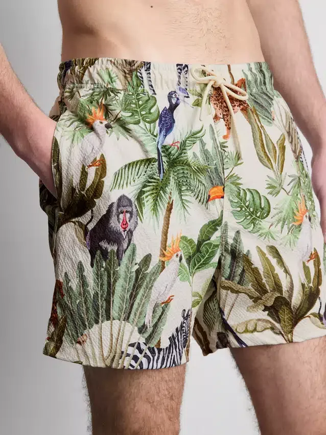 Strandshorts mit Dschungel-Struktur