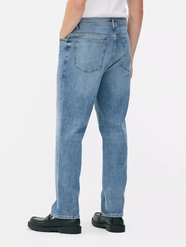 Stretch-Jeans mit geradem Bein