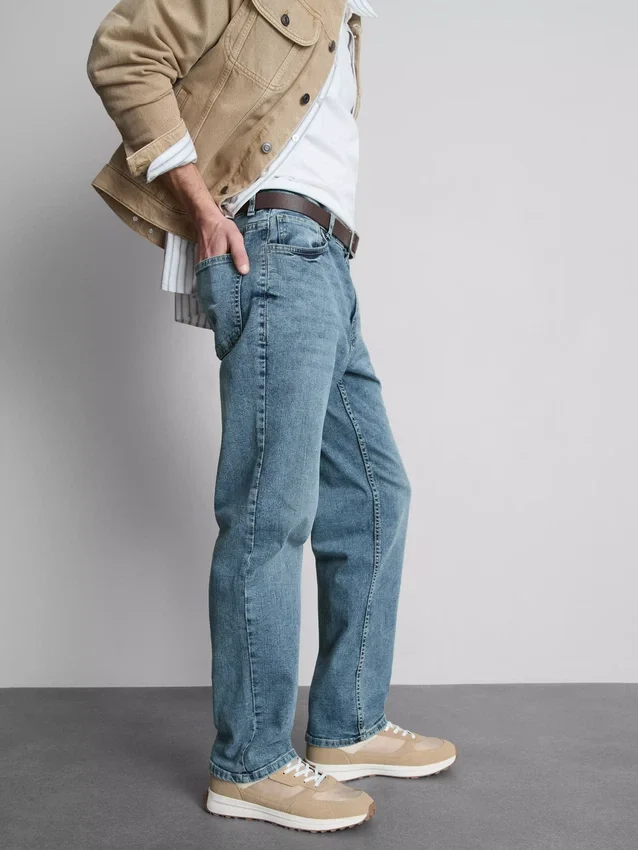 Stretch-Jeans mit geradem Bein