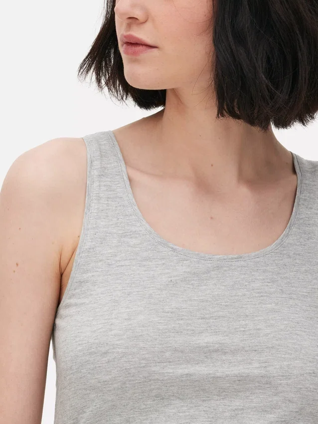 Stretch-Tanktop mit U-Ausschnitt
