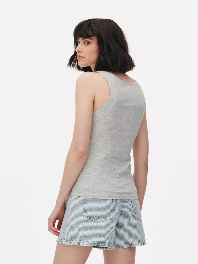 Stretch-Tanktop mit U-Ausschnitt