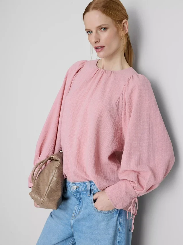 Strukturierte Bluse mit Ballonärmeln