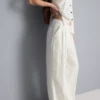 Strukturierte Hose mit weitem Bein